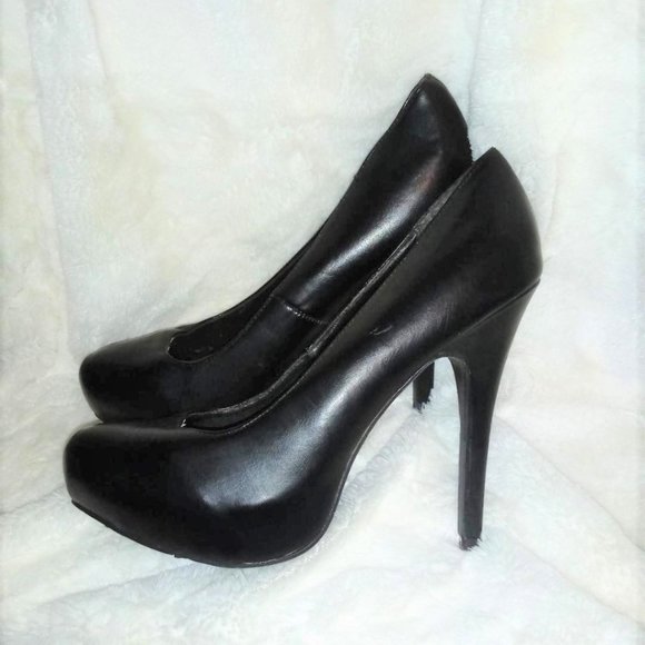 Candie's Shoes - Candie's Baby Doll Black Pumps High Heels 9.5